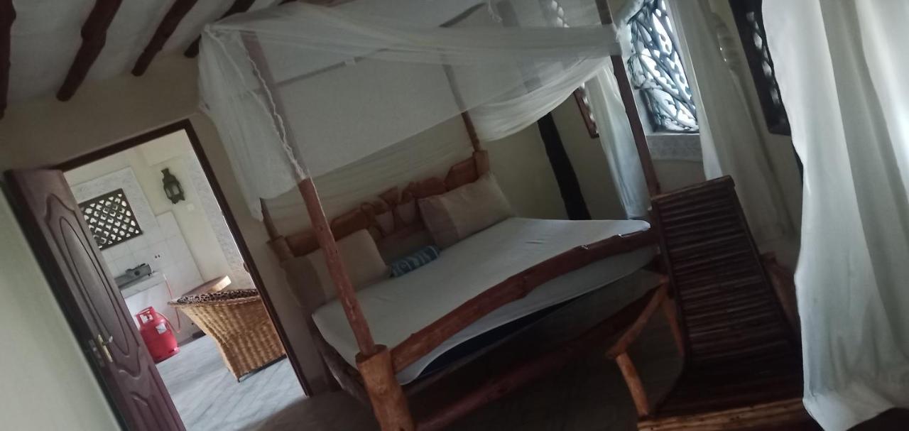 Coconut Village Beach Resort شاطئ دياني المظهر الخارجي الصورة