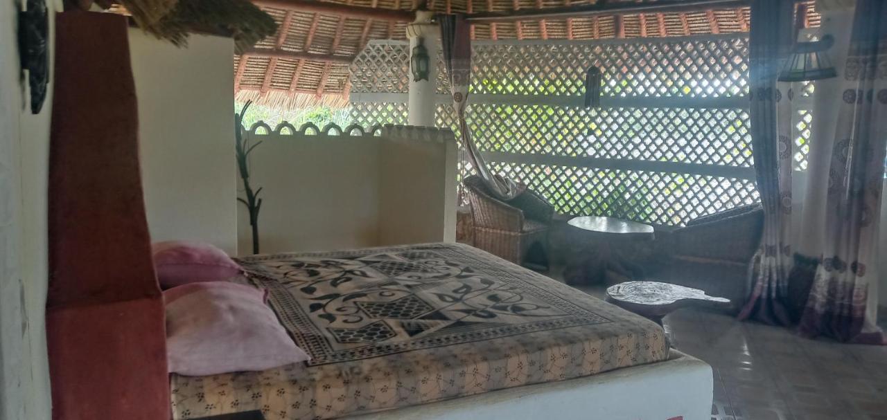 Coconut Village Beach Resort شاطئ دياني المظهر الخارجي الصورة