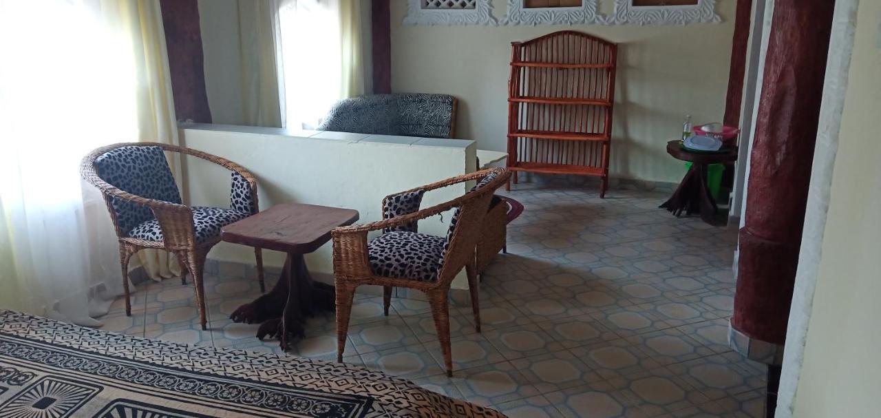 Coconut Village Beach Resort شاطئ دياني المظهر الخارجي الصورة