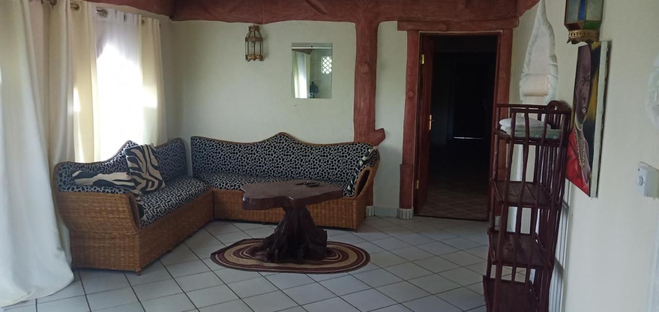 Coconut Village Beach Resort شاطئ دياني المظهر الخارجي الصورة