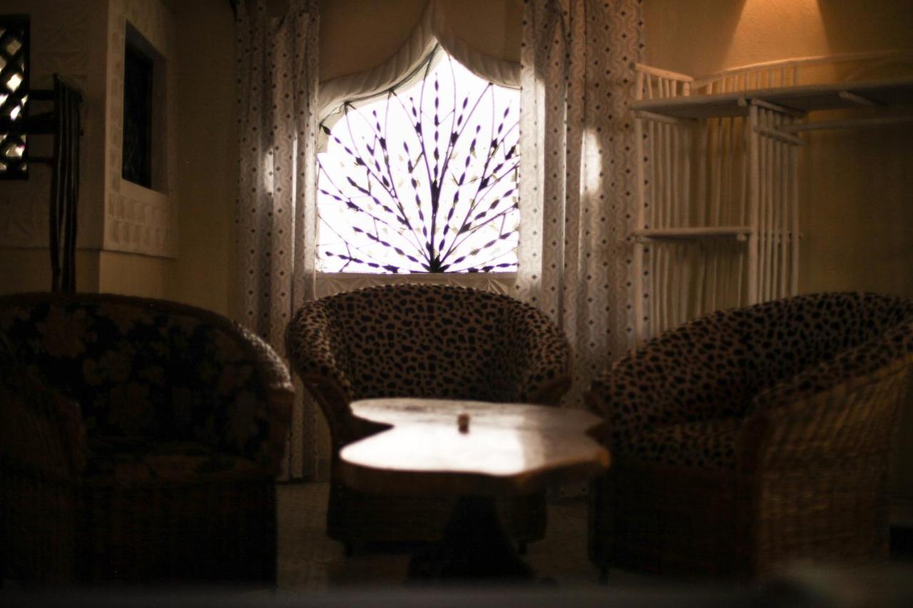 Coconut Village Beach Resort شاطئ دياني المظهر الخارجي الصورة